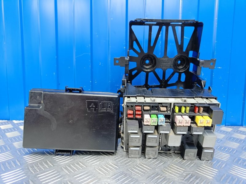 Блок предохранителей Ford Transit 7 2.2 CVRC 2012 (б/у)
