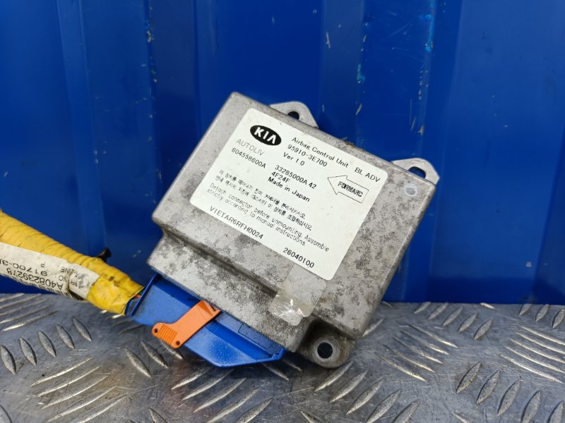 Блок управления srs airbag Kia Sorento BL 3.5 G6CU 2004 (б/у)