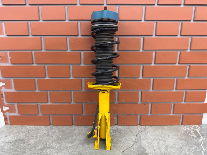Амортизатор Honda Civic 8 1.8 R18A2 2010 перед. прав. (б/у)