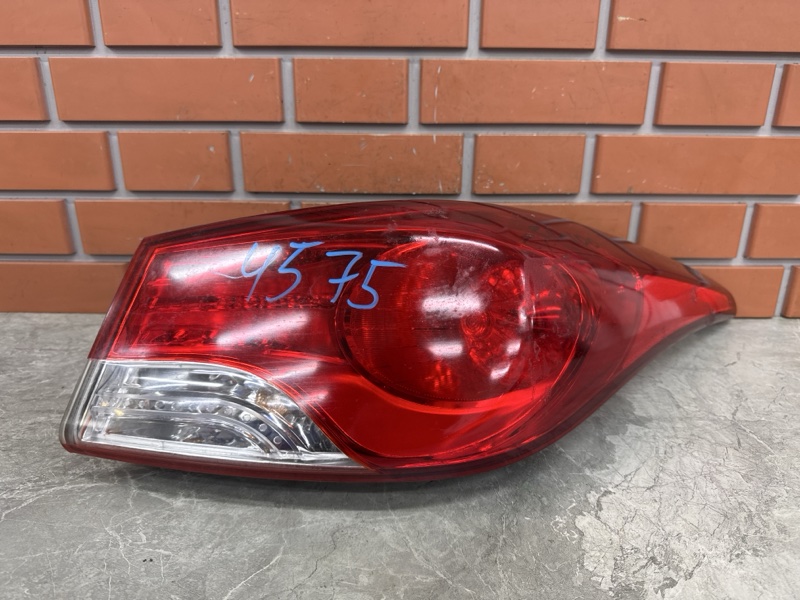 Фонарь Hyundai Elantra MD 1.6 G4FD 2011 прав. (б/у)