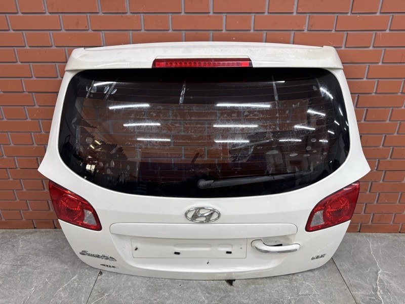 Крышка багажника Hyundai Santa Fe 2 2.2 D4EB 2009 (б/у)