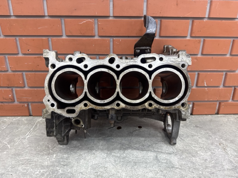 Блок цилиндров Toyota Corolla E150 1.4 4ZZFE 2008 (б/у)