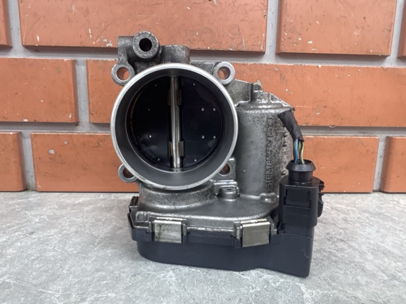 Заслонка дроссельная Volkswagen Passat B6 2.0 BVY 2006 (б/у)