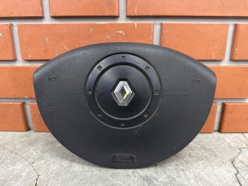 Подушка безопасности в руль Renault Megane 2 1.6 K4MC813 2006 (б/у)