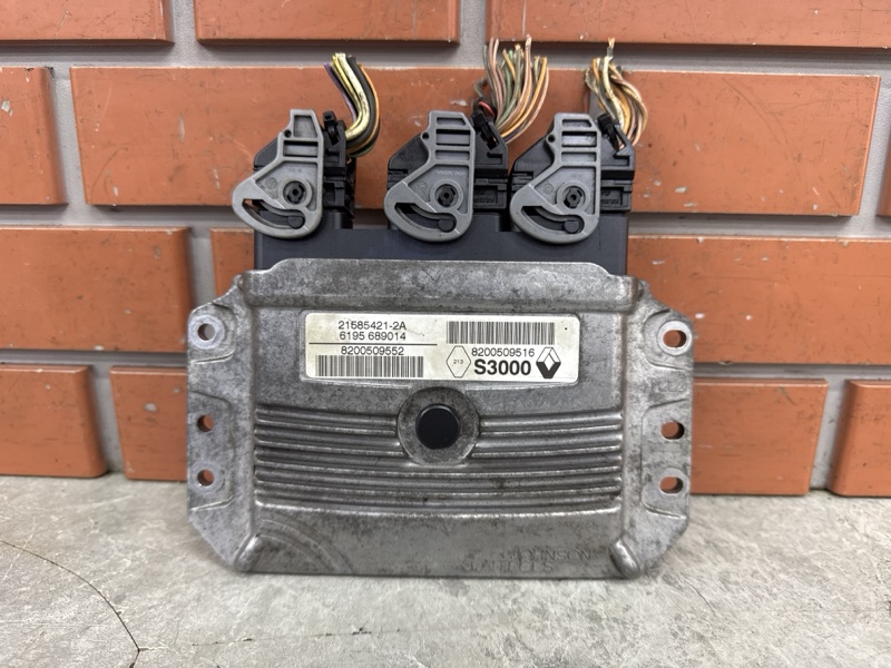 Блок управления ДВС Renault Megane 2 1.6 K4MC813 2006 (б/у)