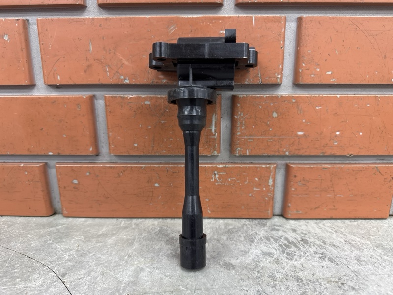 Катушка зажигания Mitsubishi Space Runner N63W 2.0 4G63 1999 (б/у)