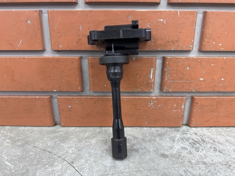 Катушка зажигания Mitsubishi Space Runner N63W 2.0 4G63 1999 (б/у)