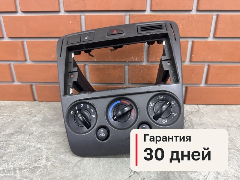 Блок управления печкой Ford Fusion 1 1.4 FXJC 2012 (б/у)