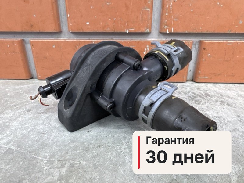 Помпа водяная Audi A1 8X 1.4 CAXA 2012 (б/у)
