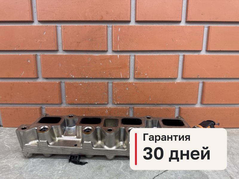 Топливная рампа Volkswagen Golf MK6 1.4 CAVD 2011 (б/у)
