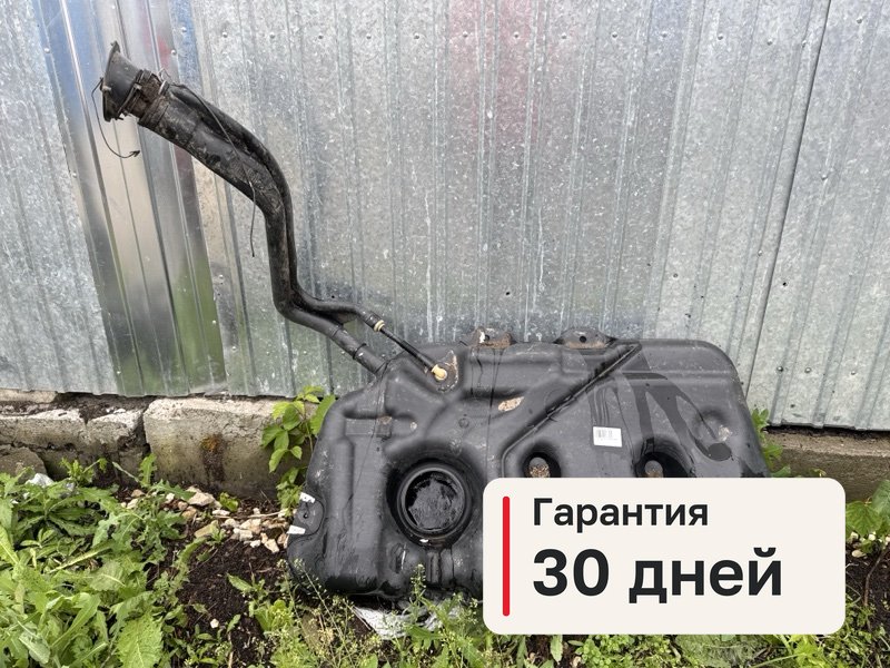 Топливный бак Renault Duster 1 1.6 H4M430 2015 (б/у)