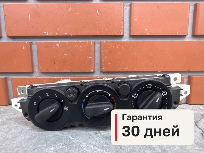 Блок управления печкой Ford Focus 2 1.4 ASDB 2007 (б/у)