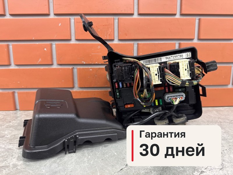 Блок предохранителей под капот Peugeot 207 1 1.4 KFU 2010 (б/у)