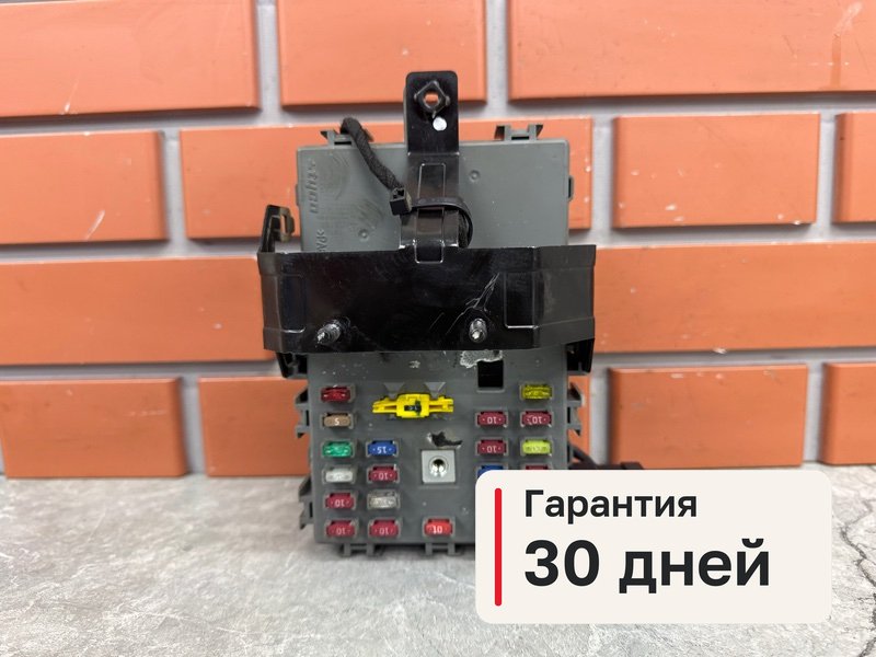 Блок предохранителей в салон Chevrolet Aveo T250 1.2 B12D1 2008 (б/у)
