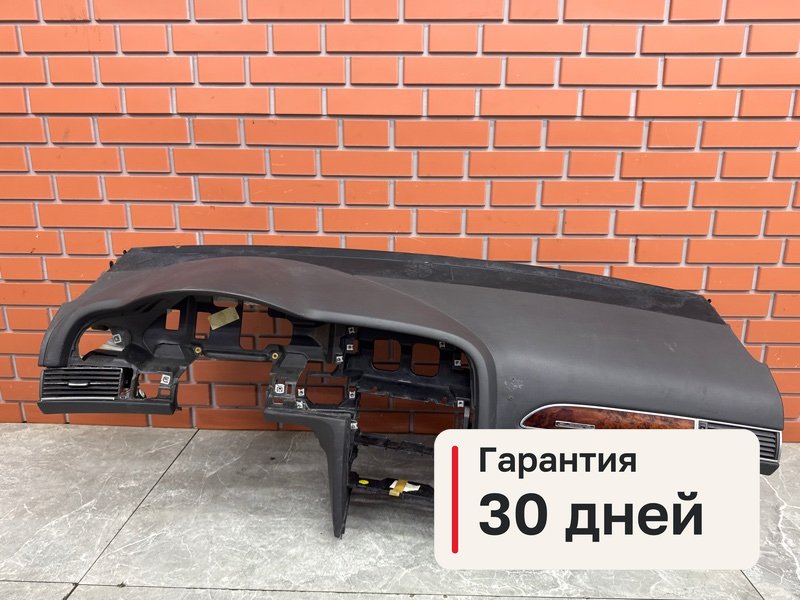 Торпедо (панель салона) Audi A6 C6 3.0 BBJ 2005 (б/у)