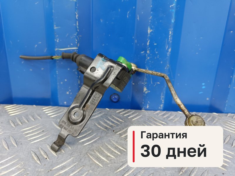 Датчик положения кузова Audi A6 C6 4.2 BAT 2005 перед. прав. (б/у)