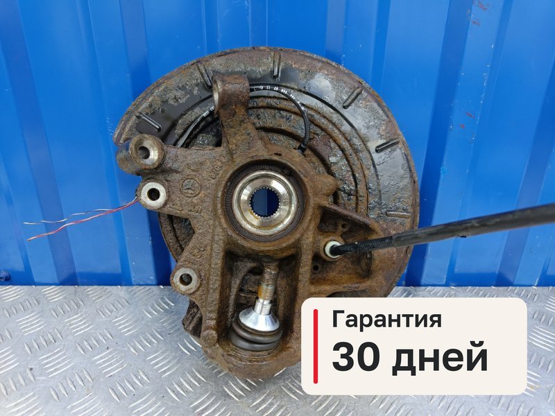 Кулак Mercedes-Benz M-Class W164 3.5 M272.967 2008 задн. прав. (б/у)