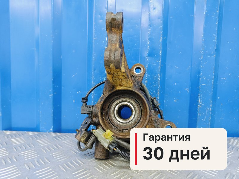 Кулак Kia Ceed ED 1.4 G4FA 2007 перед. прав. (б/у)