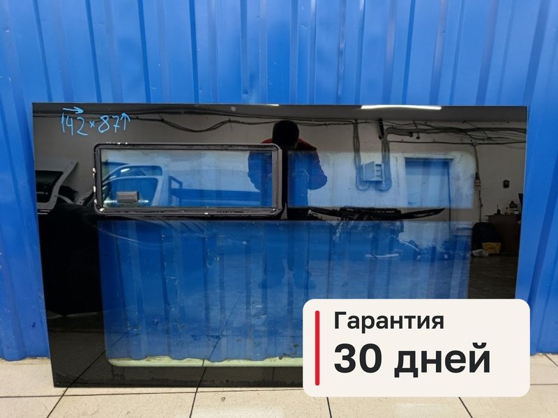 Стекло Iveco Daily 4 3.0 F1CE04B1L 2009 лев. (б/у)