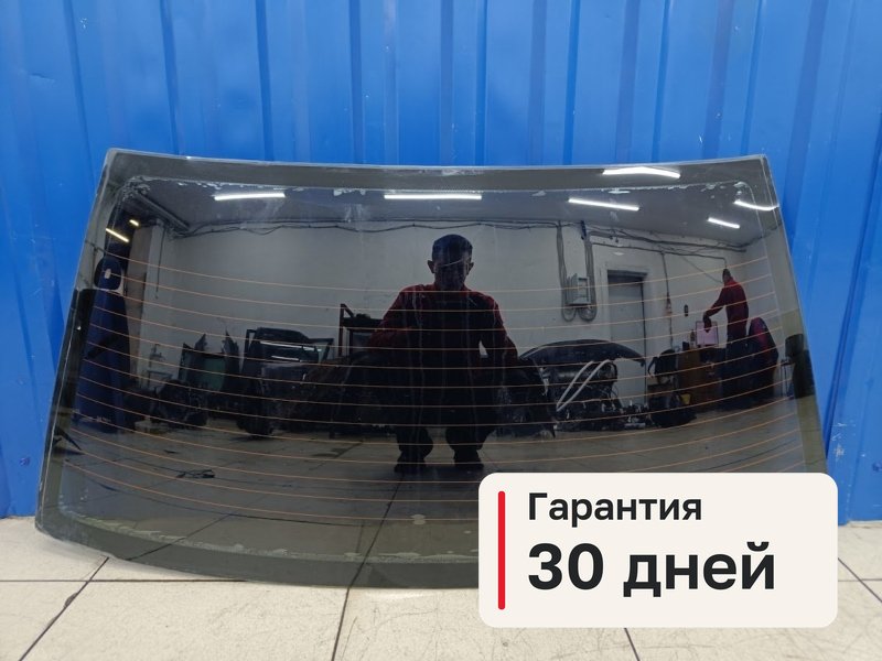 Стекло Mitsubishi Lancer 9 1.6 4G18 2004 задн. (б/у)
