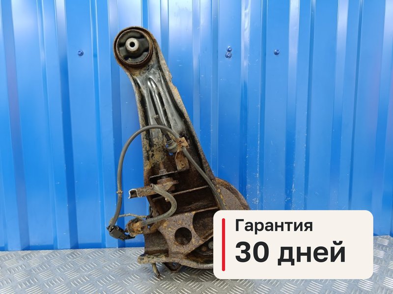 Кулак Mitsubishi Lancer 9 1.6 4G18 2005 задн. лев. (б/у)