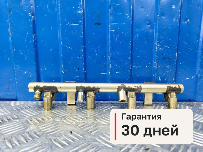 Топливная рампа Audi Q7 4L 4.2 BAR 2006 прав. (б/у)