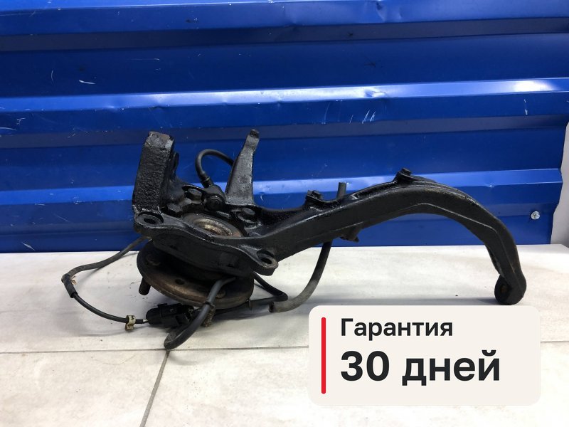 Кулак Mitsubishi Galant EA2W 2.0 4G63 1997 перед. лев. (б/у)