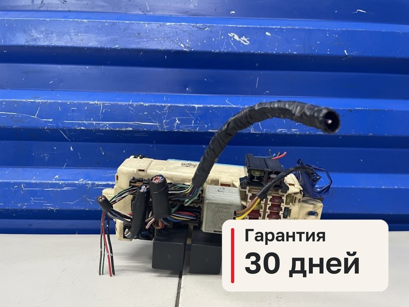 Блок предохранителей Mitsubishi Galant EA2W 2.0 4G63 1997 (б/у)