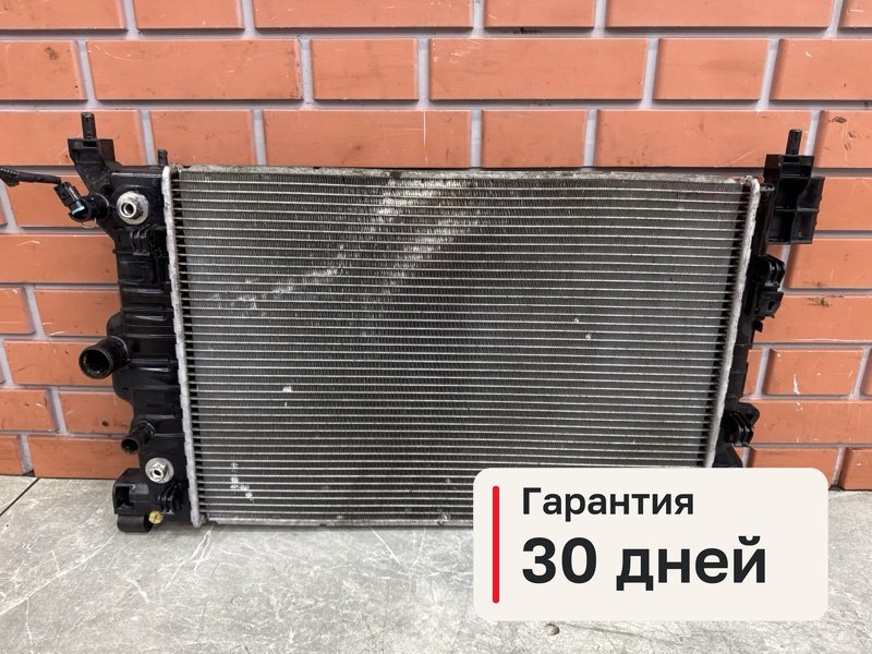Радиатор охлаждения Chevrolet Aveo T300 1.6 F16D4 2013 (б/у)