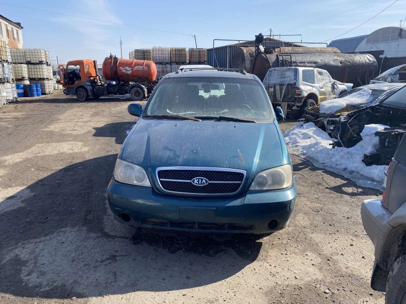 Автомобиль-донор Kia Carnival 2004 1