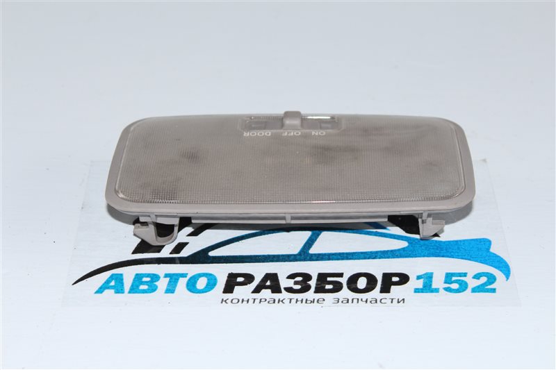 Плафон салона TOYOTA Vitz 2005-2010 SCP90 2SZ-FE 8124052040E0 контрактная