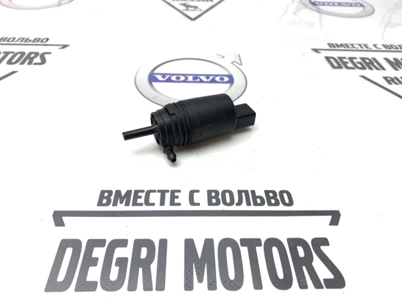 Насос омывателя лобового передний Land Rover Range Rover 2003 L322 M57D30 DMC000010 контрактная