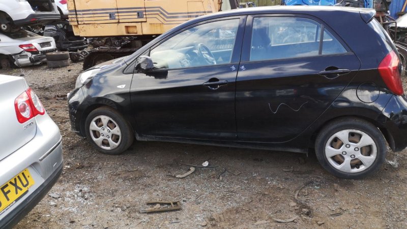 Полка багажника kia picanto