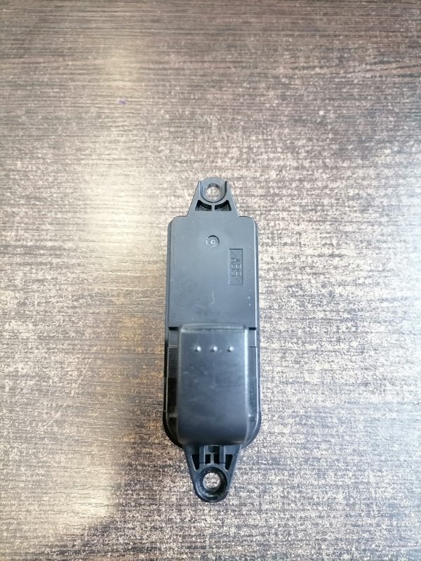 Кнопка стеклоподъемника Mazda CX-7 2006-2012 ER EH1466380 контрактная