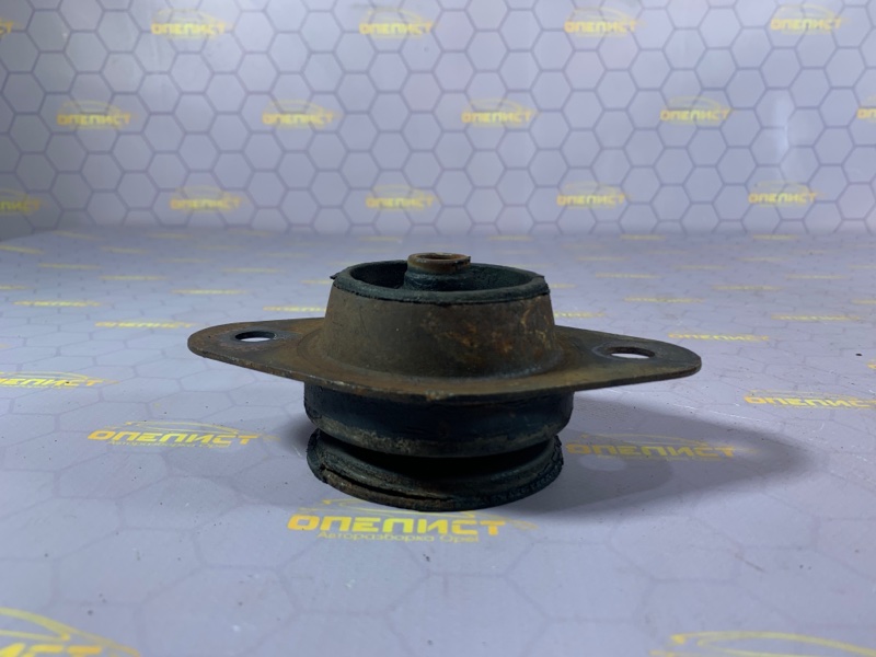 Подушка кузова Opel Frontera A 94370484 Б/У
