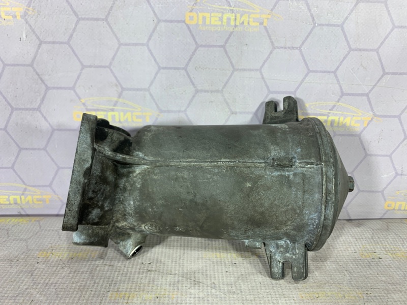 Корпус масляного фильтра Omega 1995 B X25DT