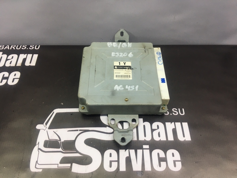 Блок управления ДВС Subaru Legacy 2002 BE5 EJ206 22611AG451 контрактная