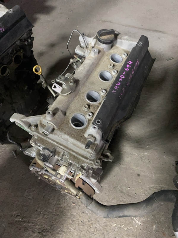 Двигатель Toyota Prius NHW20 1NZ-FXE 2006 (б/у)
