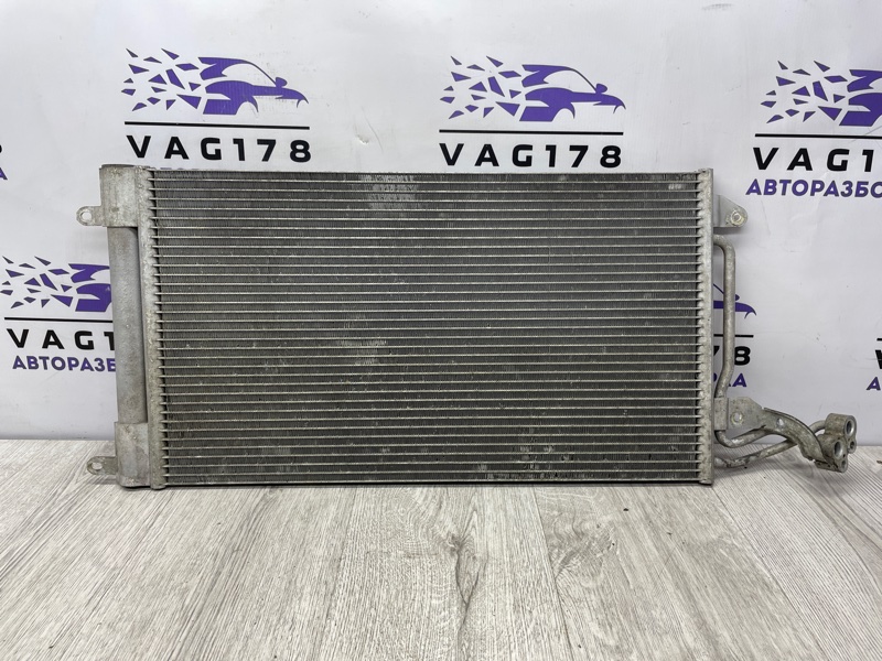 Радиатор кондиционера Volkswagen Polo 2011 V CGGB 1.4 6R0820411Q контрактная