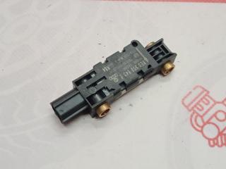 Запчасть датчик airbag Audi A4 2007
