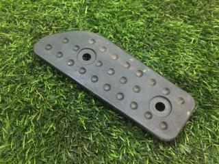 Запчасть накладка подставки под ногу suzuki jimny 1998г [058]