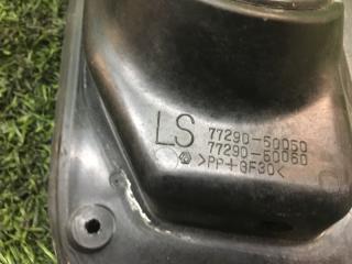Кожух горловины бака Lexus LS600hl UVF46 2UR-FSE