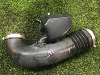 Патрубок воздушного фильтра Infiniti QX56 2005г [071]