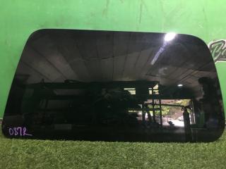 Стекло багажника (собачника) заднее левое Infiniti QX56 2004г [087]