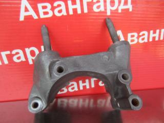 Кронштейн двигателя правый Ford Mondeo 2008
