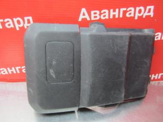 Крышка АКБ Ford Focus 2007