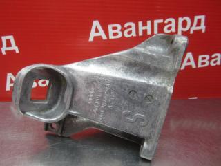 Кронштейн двигателя правый Audi A6 1994