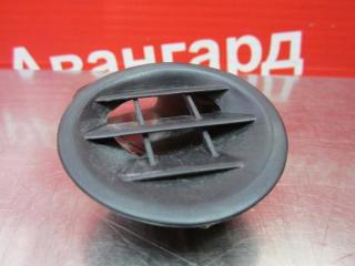 Накладка торпедо правая Toyota Caldina 1994