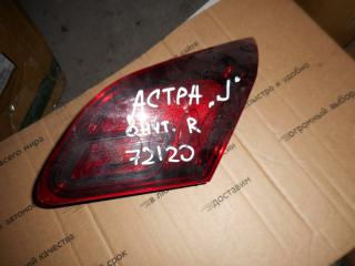 Запчасть фонарь внутренний задний правый Opel Astra 2010-