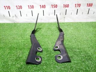 Запчасть кронштейн капота передний OPEL ASTRA 2004-2007